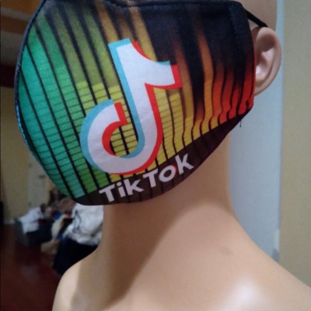 Tik Tok mask